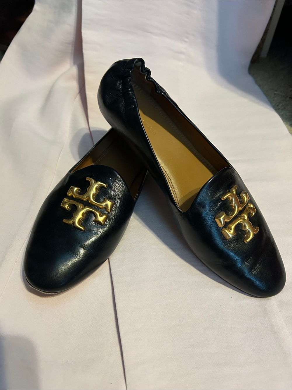 Tory Burch Black Leather Women's Loafer with Gold Emblem